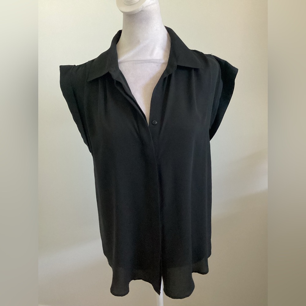 TRUTH By REPUBLIC  Black Sleeveless Collared Blouse - Lightweight Draped Top
